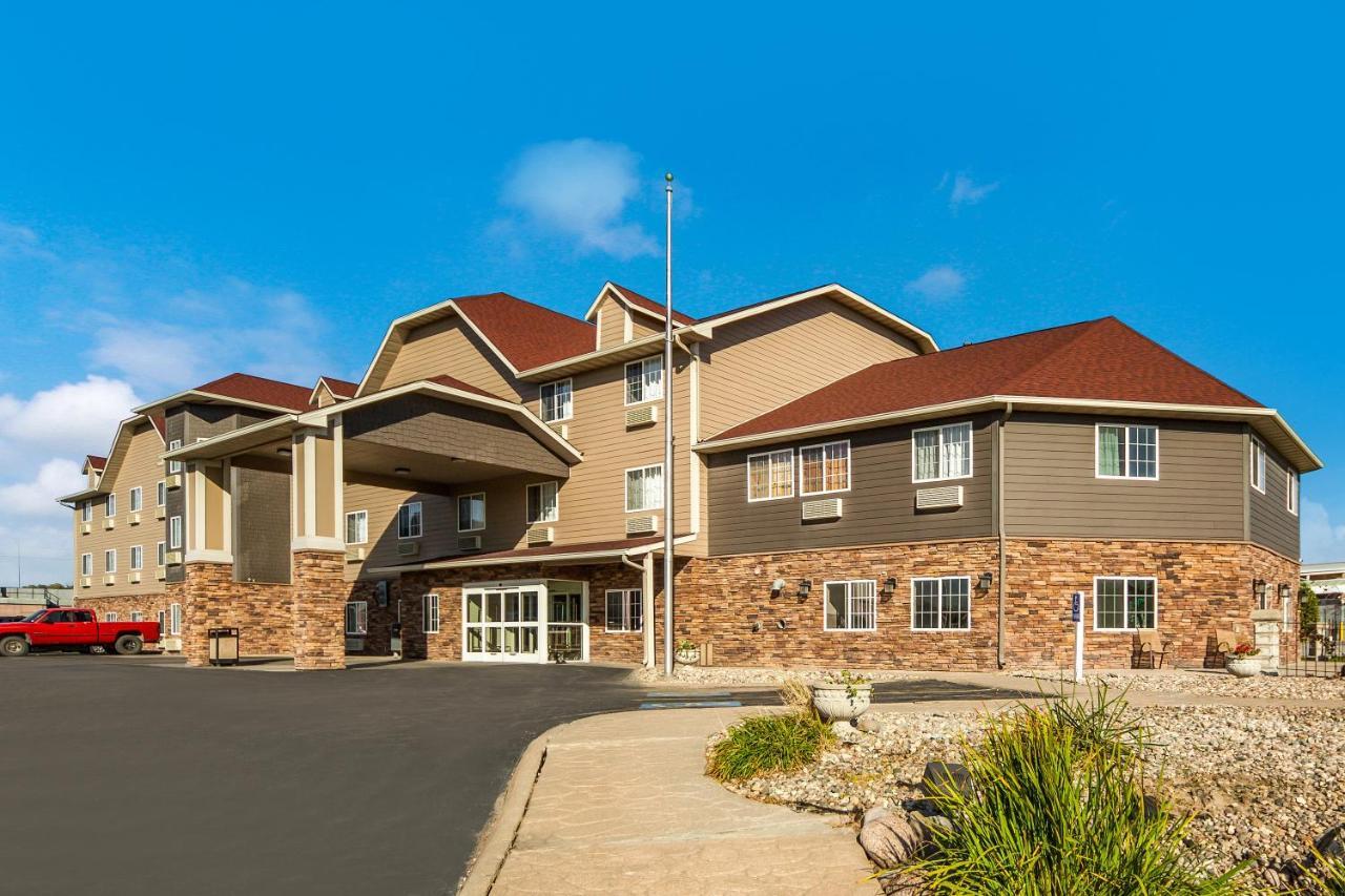Red Roof Inn & Suites Omaha - Council Bluffs Bagian luar foto