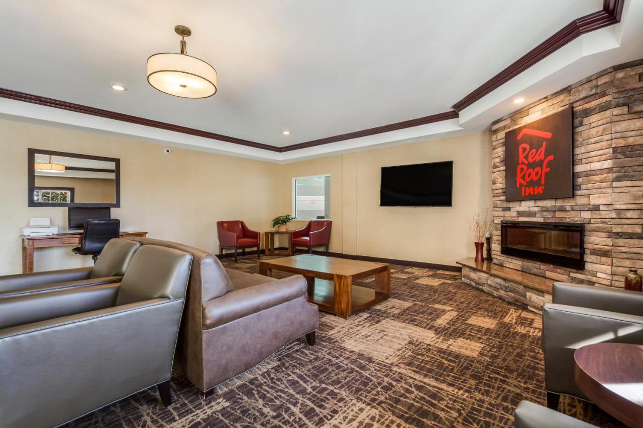 Red Roof Inn & Suites Omaha - Council Bluffs Bagian luar foto