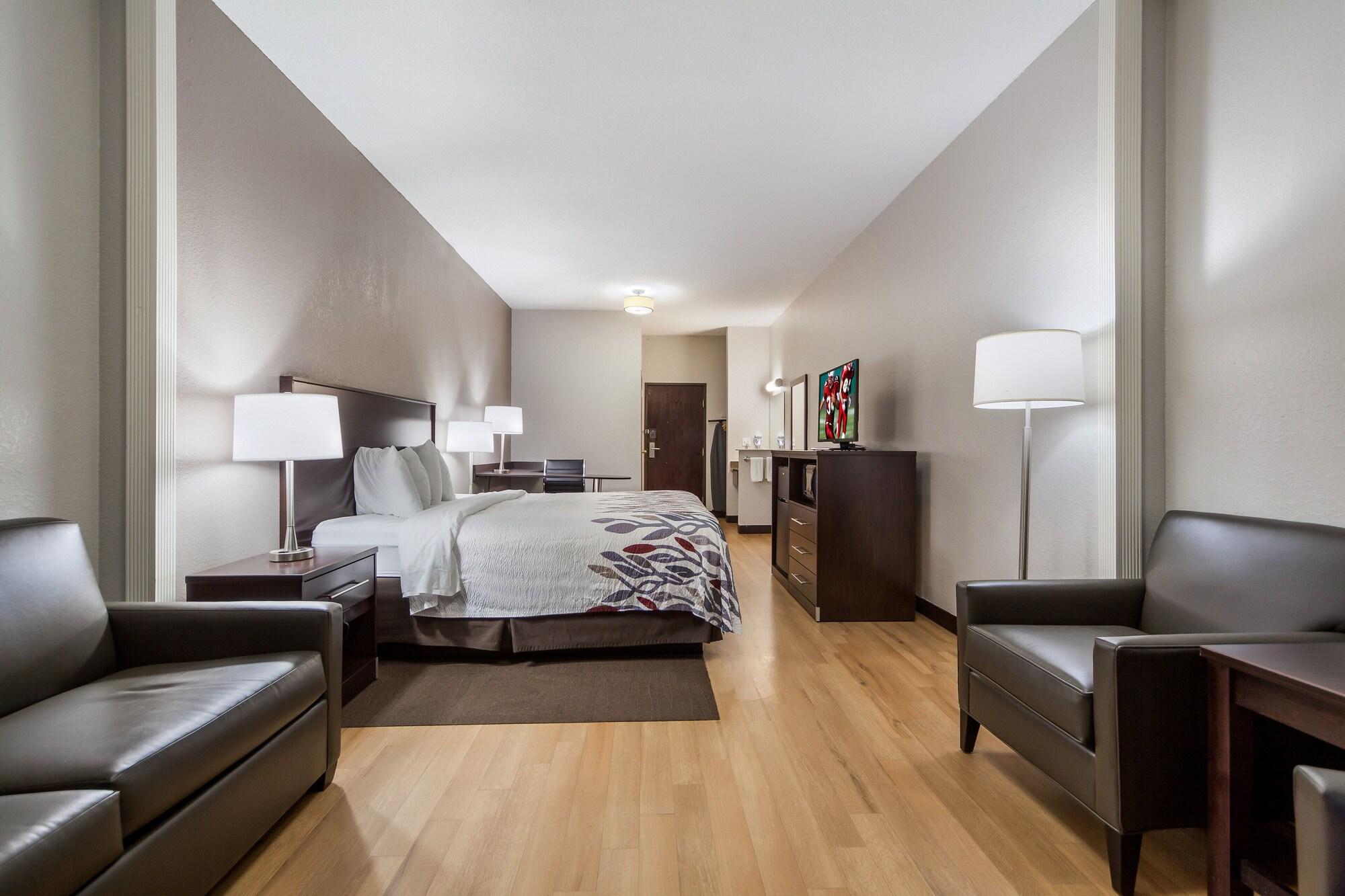 Red Roof Inn & Suites Omaha - Council Bluffs Bagian luar foto
