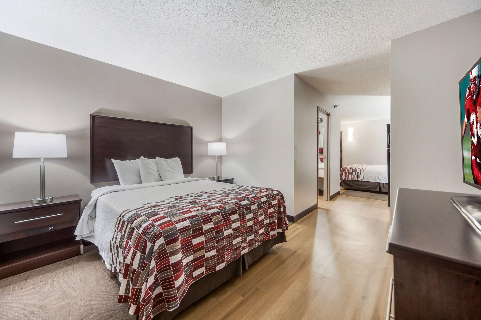 Red Roof Inn & Suites Omaha - Council Bluffs Bagian luar foto