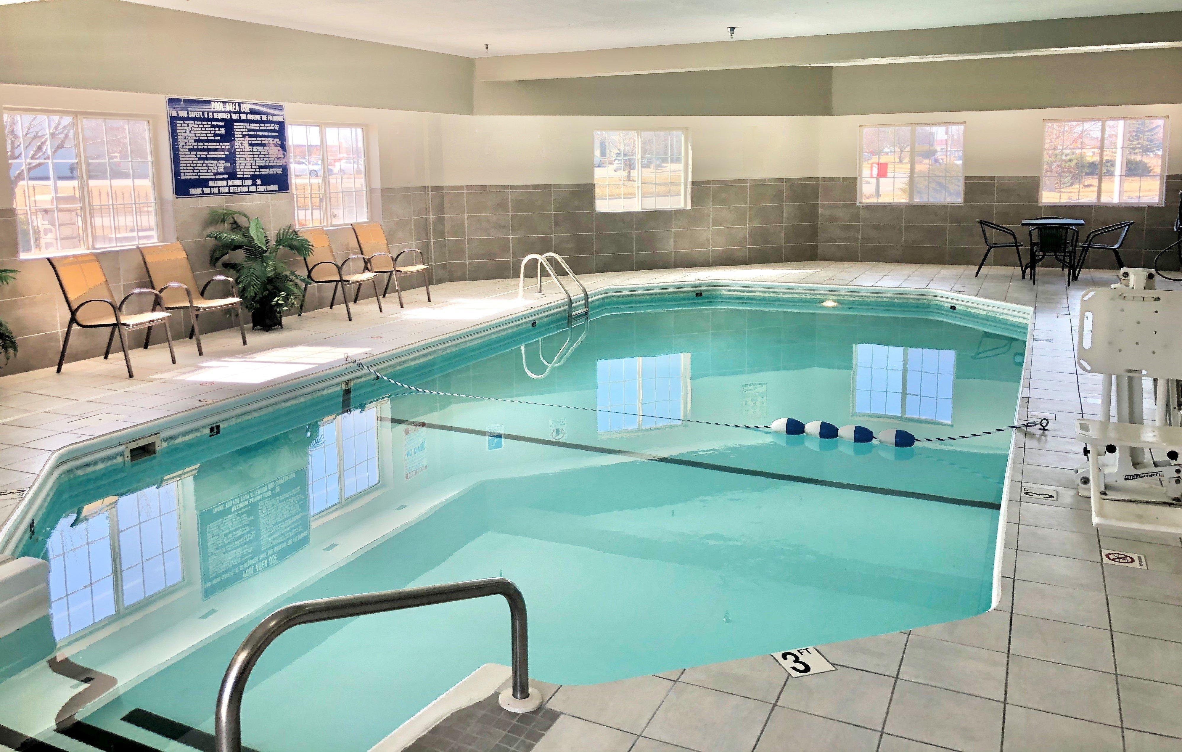 Red Roof Inn & Suites Omaha - Council Bluffs Bagian luar foto